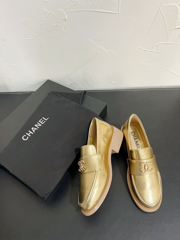 Mocassini in pelle di vitello oro CC 949654