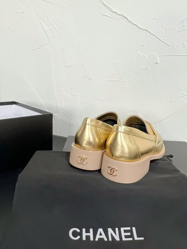 Mocassini in pelle di vitello oro CC 949654