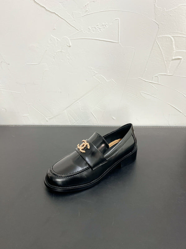 CC Moccasins Glossy Black Calfskin 949655
