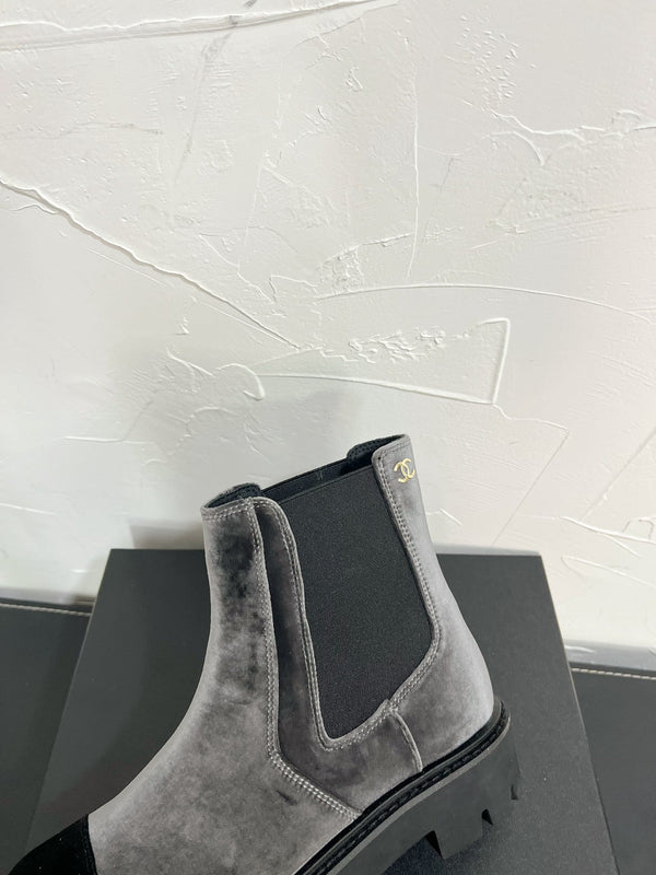 CC Chelsea Ankle Boots In Grey Mix Black Velvet 949685