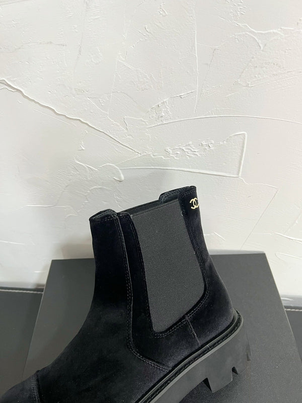 CC Chelsea Ankle Boots In Black Velvet 949686