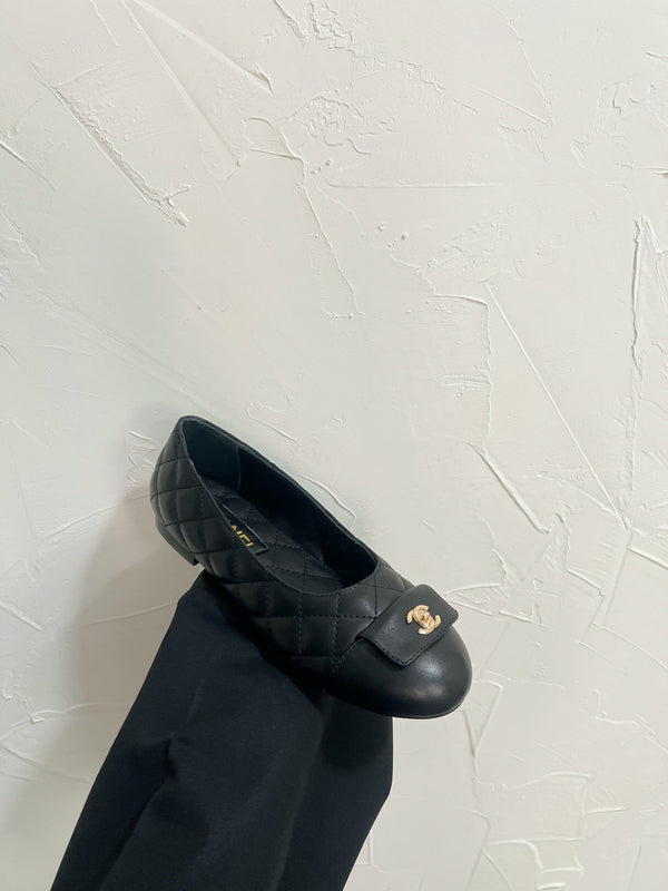 CC Ballet Flats In Black Quilted Lambskin 949712