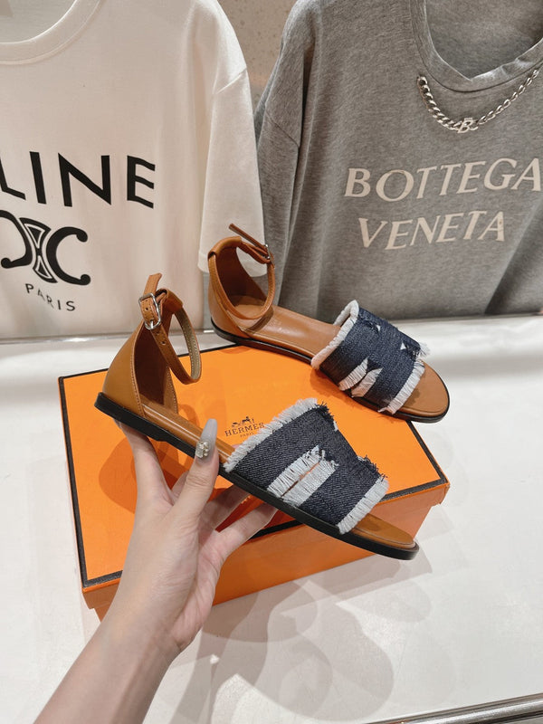 SANDALO SANTORINI IN PELLE DI AGNELLO NERO CHIARO