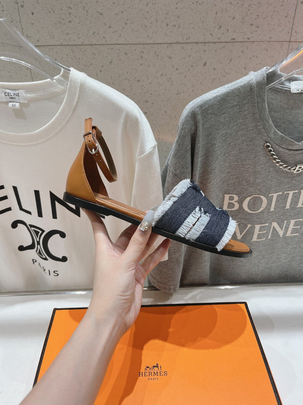 SANDALO SANTORINI IN PELLE DI AGNELLO NERO CHIARO