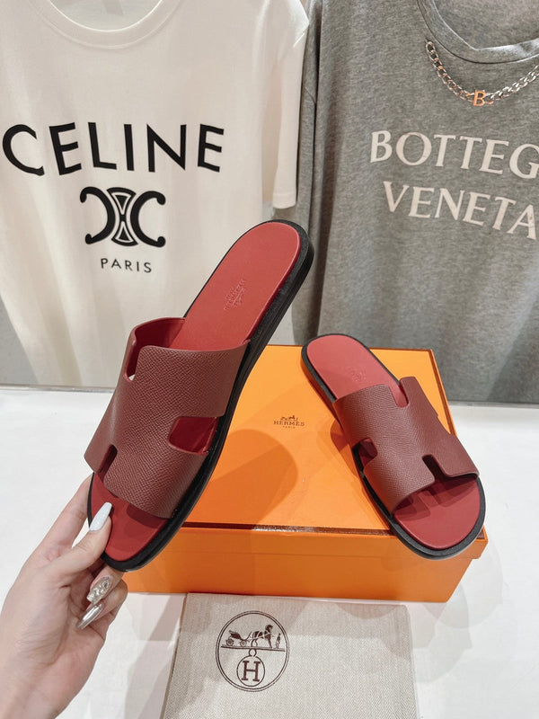 SANDALO IZMIR IN PELLE DI AGNELLO RUBINO