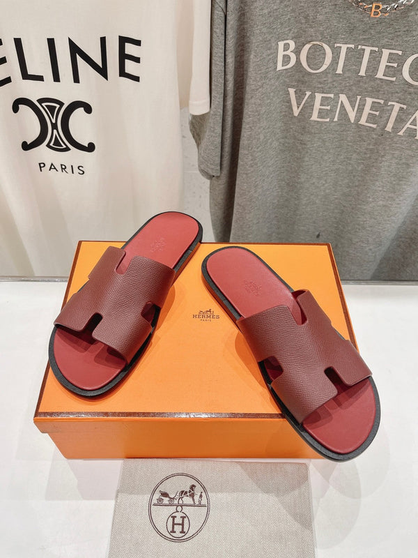 SANDALO IZMIR IN PELLE DI AGNELLO RUBINO