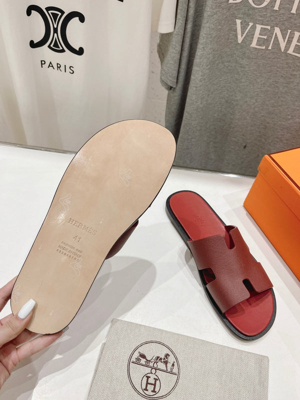 SANDALO IZMIR IN PELLE DI AGNELLO RUBINO