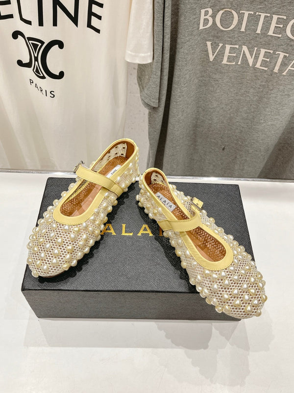 ALAIA PEARL MARY JANE SHOES IN LIGHT YELLOW MESH AND CALFSKIN