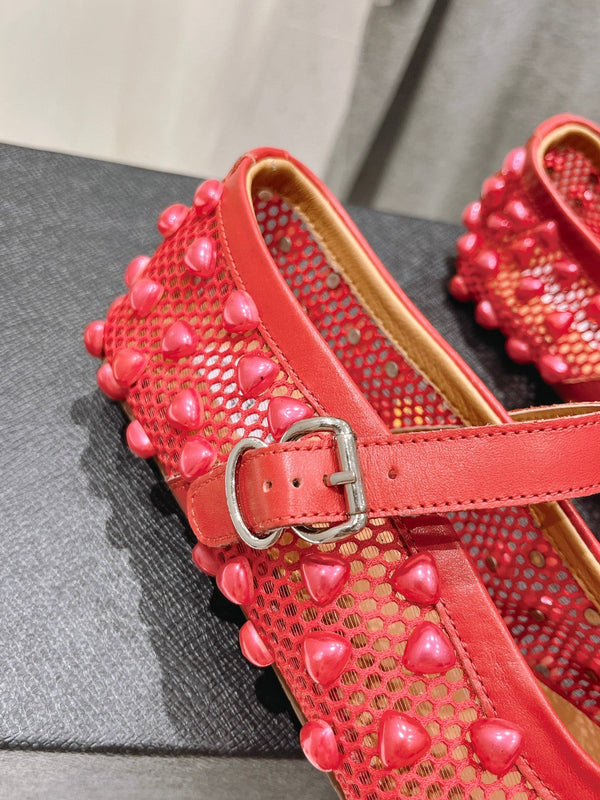 ALAIA PEARL MARY JANE SHOES IN CHERRY RED MESH AND CALFSKIN