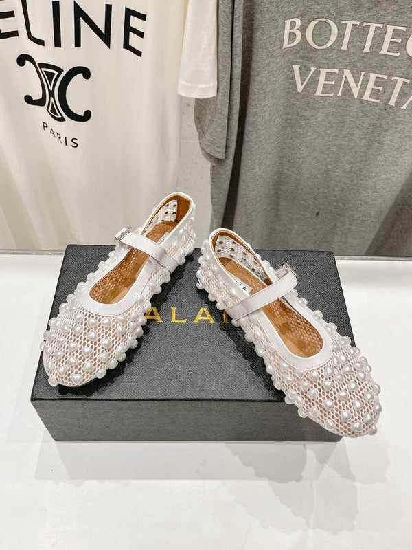ALAIA PEARL MARY JANE SHOES IN WHITE MESH AND CALFSKIN