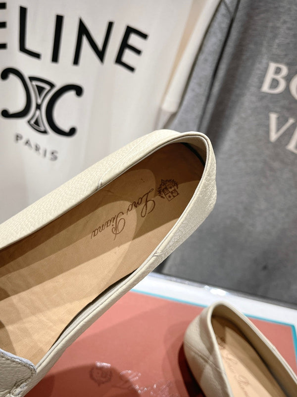 mocassino walk con suola a pois in pelle di vitello color crema