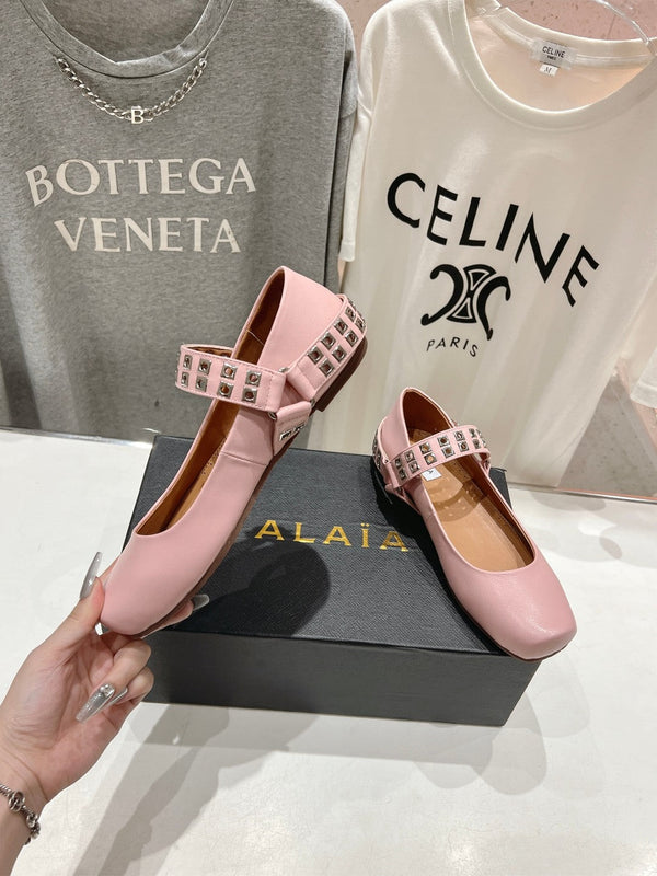 Alaila Biker Ballet Flats In Light Pink Cowhide 911432