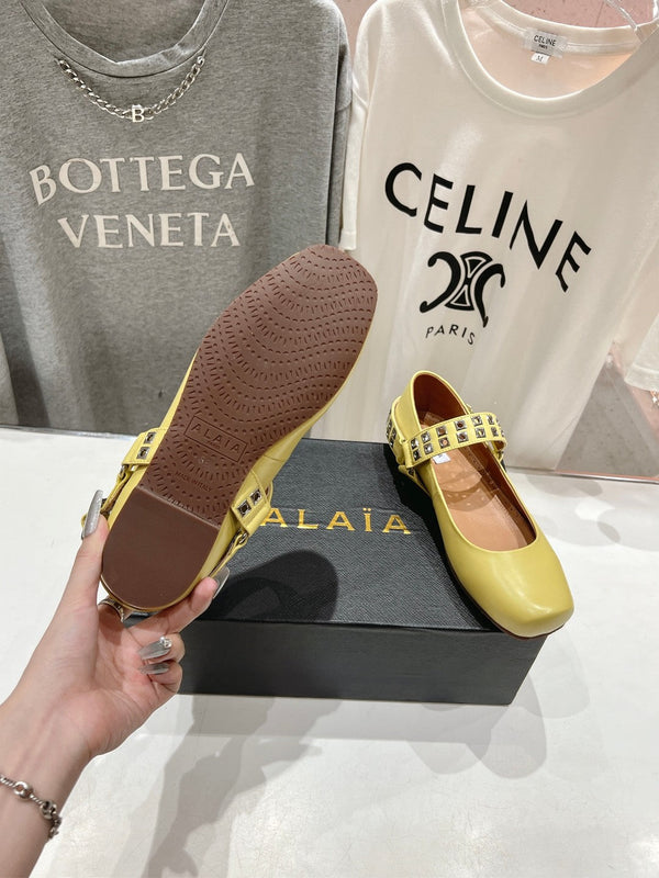 Alaila Biker Ballet Flats In Light Yellow Cowhide 911436