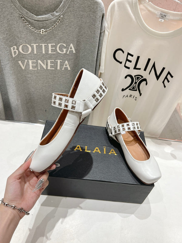 Alaila Biker Ballet Flats In White Cowhide 911438