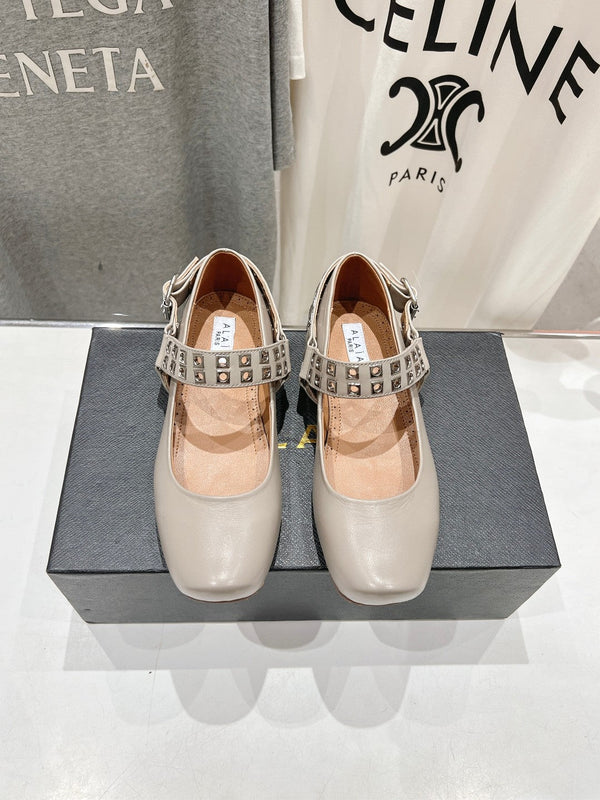 Alaila Biker Ballet Flats In Light Grey Cowhide 911442