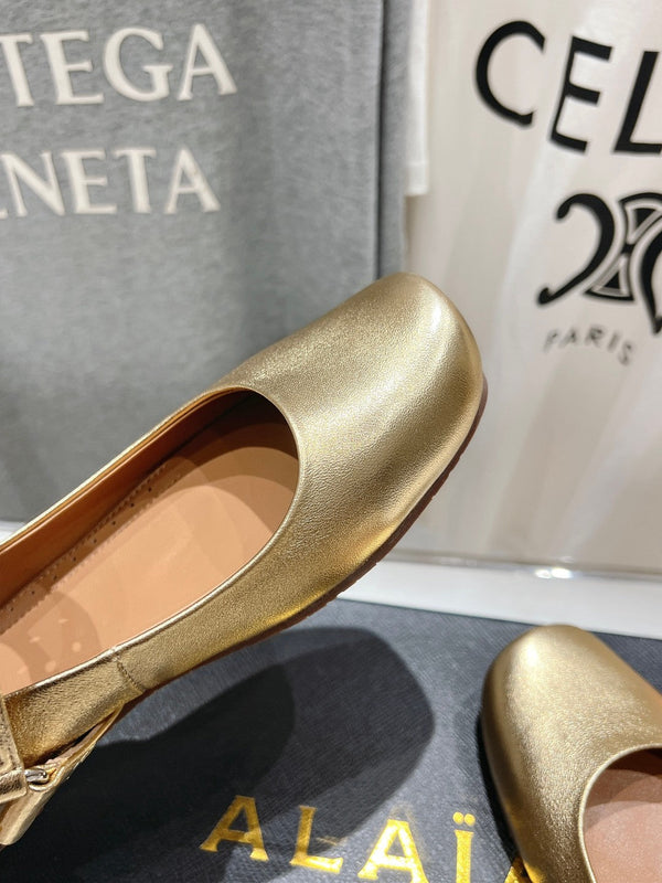 Alaila Biker Ballet Flats In Gold Cowhide 911444