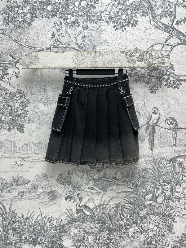 CD 25 Color Gradient Pleated Skirt Black Cotton