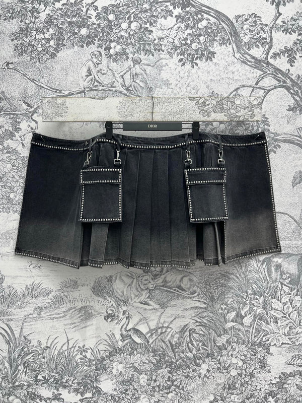 CD 25 Color Gradient Pleated Skirt Black Cotton