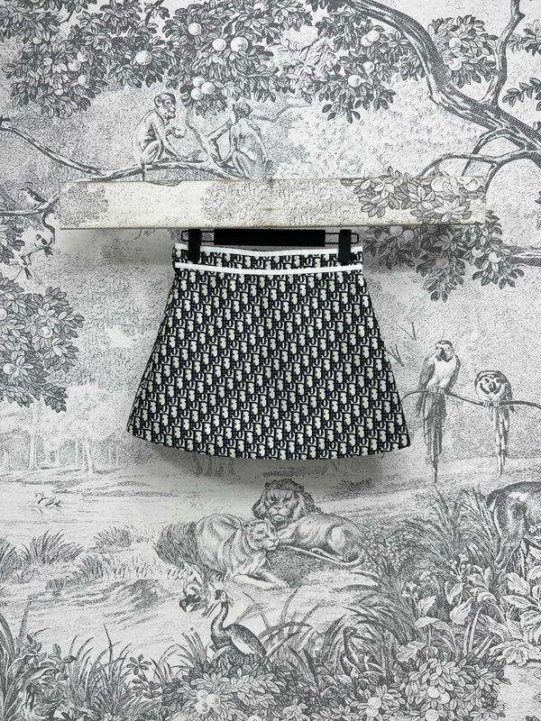 CD 25 Ribbon Skirt Black White Cotton