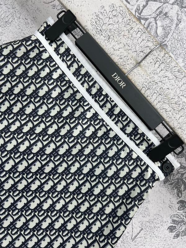 CD 25 Ribbon Skirt Black White Cotton