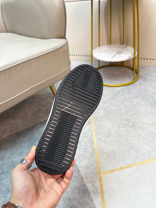 CD RETRO MULE BLACK AND BEIGE CALFSKIN