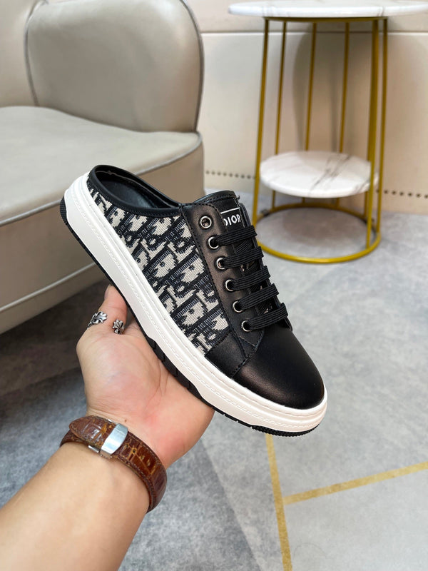 CD RETRO MULE BLACK AND BEIGE CALFSKIN