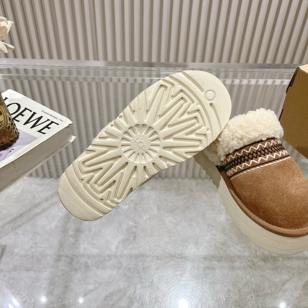 UGG Disquette Atherson Slipper Brown White Wool Suede 512922