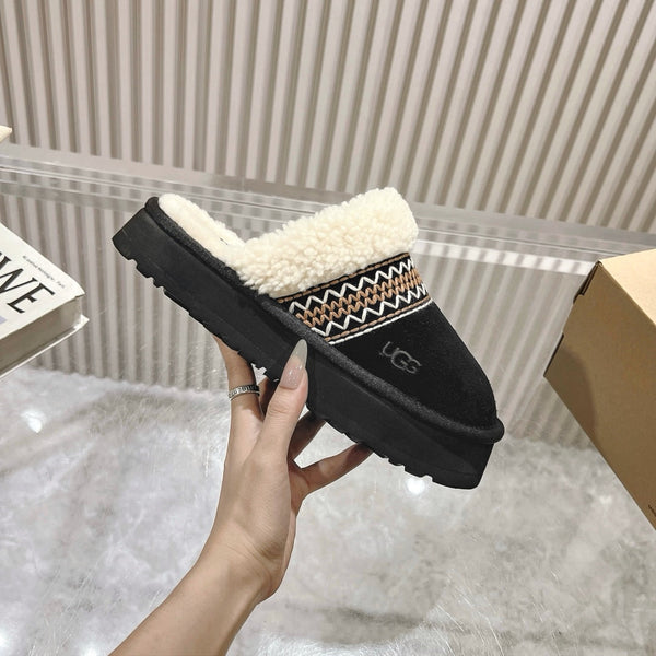 UGG Disquette Atherson Slipper Black White Wool Suede 512921