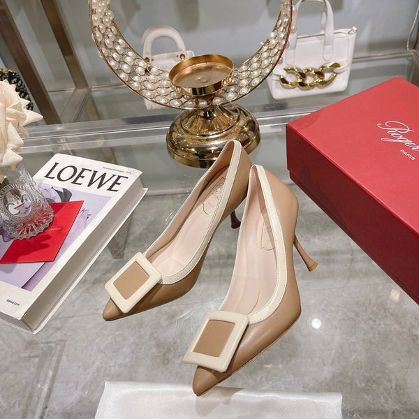 Belle Viv Metal Buckle Pumps 85 Camel Patent Leather