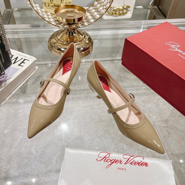 Mary Jane Virgule Pumps 55 Beige Patent Leather