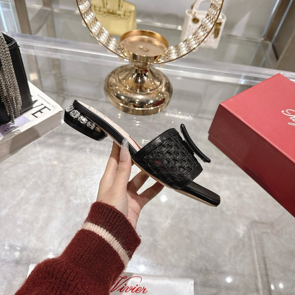 Viv 25 Hollow Square Buckle Slippers Black Weaving Leather 262999