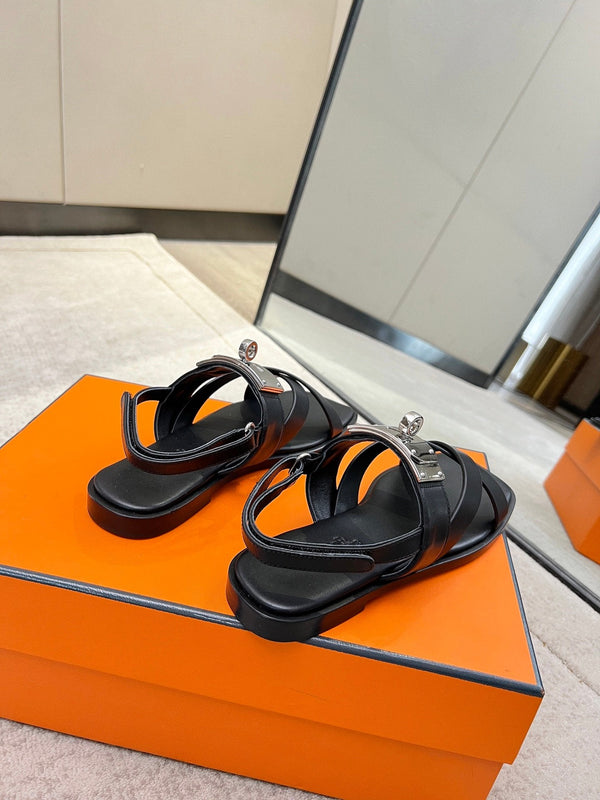 Sandalo Ines in pelle di vitello nera