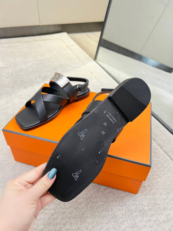 Sandalo Ines in pelle di vitello nera