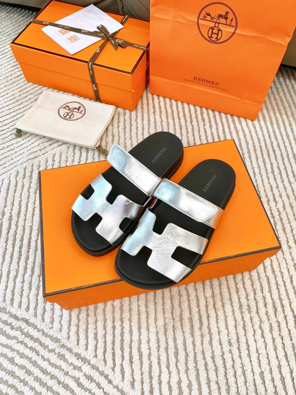 HM Chypre Sandal Silver Mix Black Wrinkled Lambskin 963200