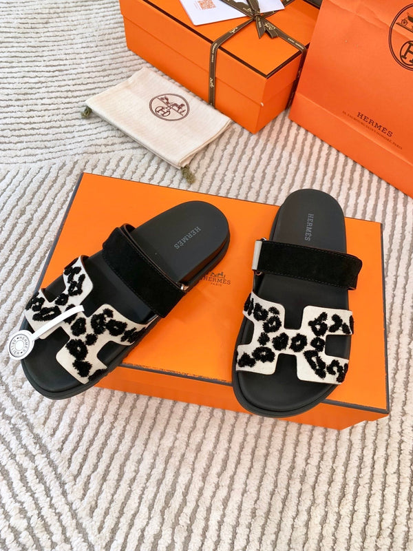 HM Chypre Sandal Black White Suede 963207