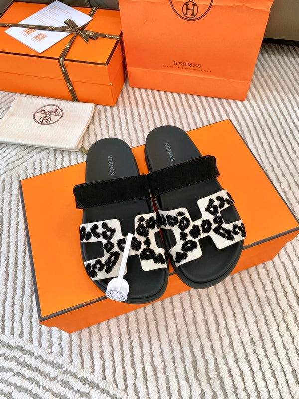 HM Chypre Sandal Black White Suede 963207