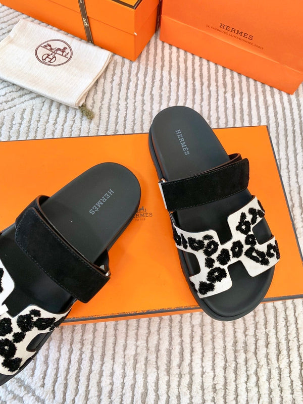 HM Chypre Sandal Black White Suede 963207