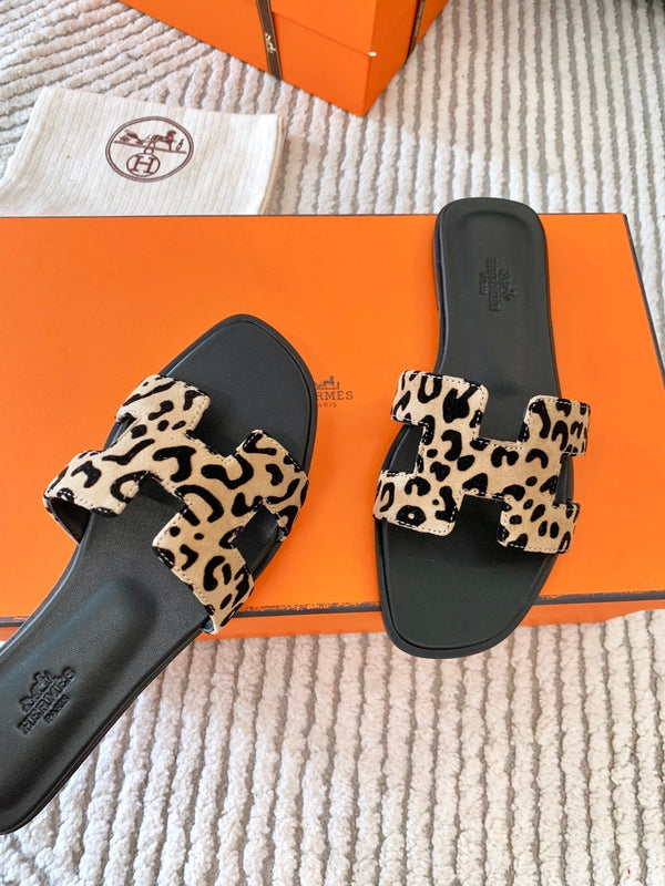 HM Oran Sandal Beige With Black Pattern Calfskin  963189