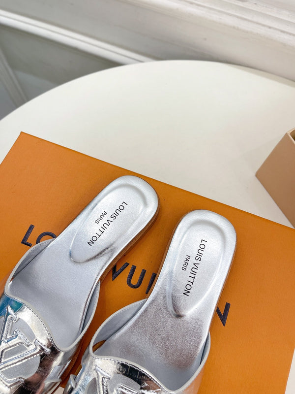 isola flat mule silver metalic calfskin