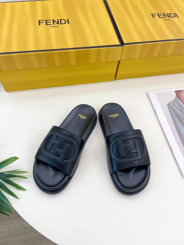 FENDI LOGO SLIDES IN BLACK CALFSKIN