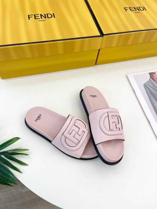 FENDI LOGO SLIDES IN LIGHT PINK CALFSKIN