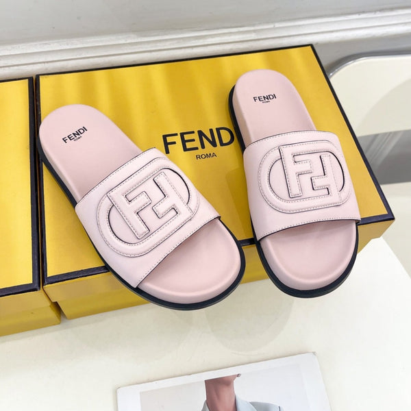 FENDI LOGO SLIDES IN LIGHT PINK CALFSKIN