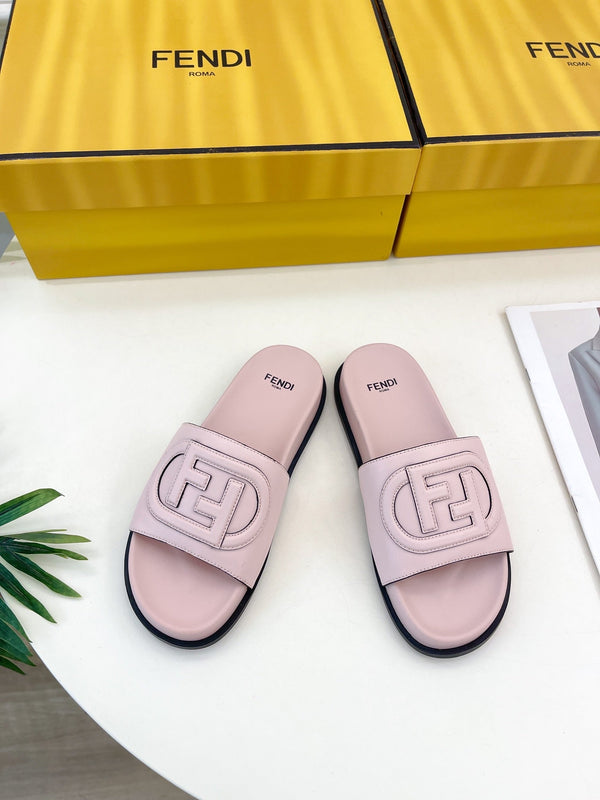 FENDI LOGO SLIDES IN LIGHT PINK CALFSKIN