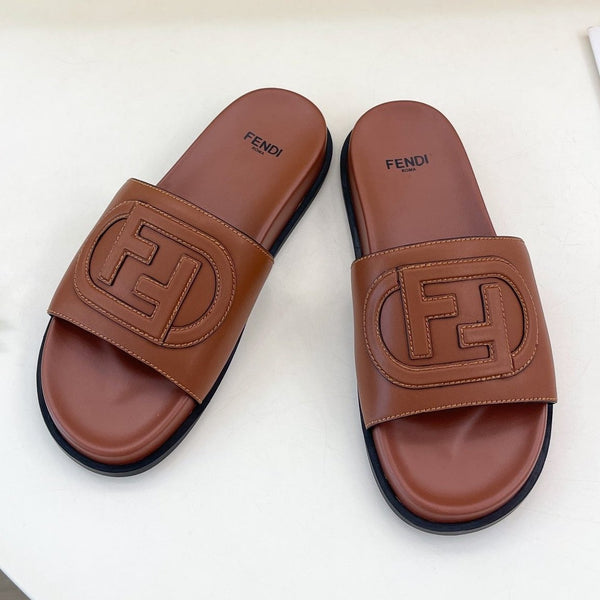 FENDI LOGO SLIDES IN SYRUP BROWN CALFSKIN