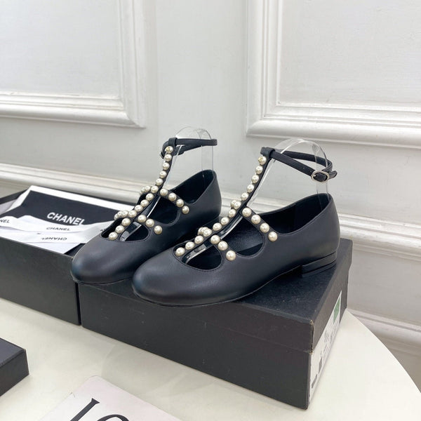 CC Mary Jane 10mm In Black With Small Pearls Lambskin 948756