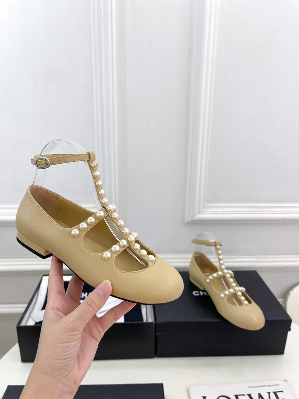 CC Mary Jane 10mm In Buff Yellow With Small Pearls Lambskin 948762