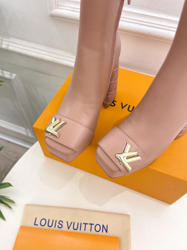 Stivaletto con plateau LV Shake 120mm in pelle di vitello rosa nude
