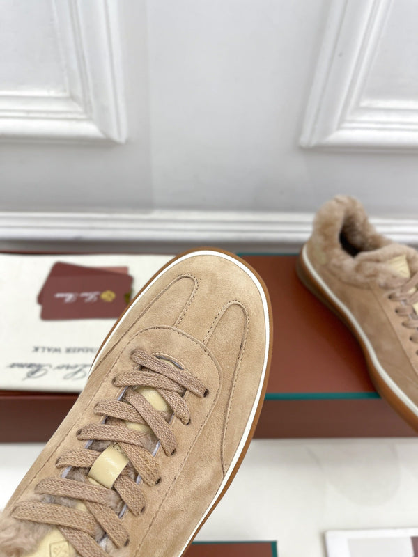 LP Tennis Walk Sneaker In Light Brown Suede Lined With Wool Fleece 988272