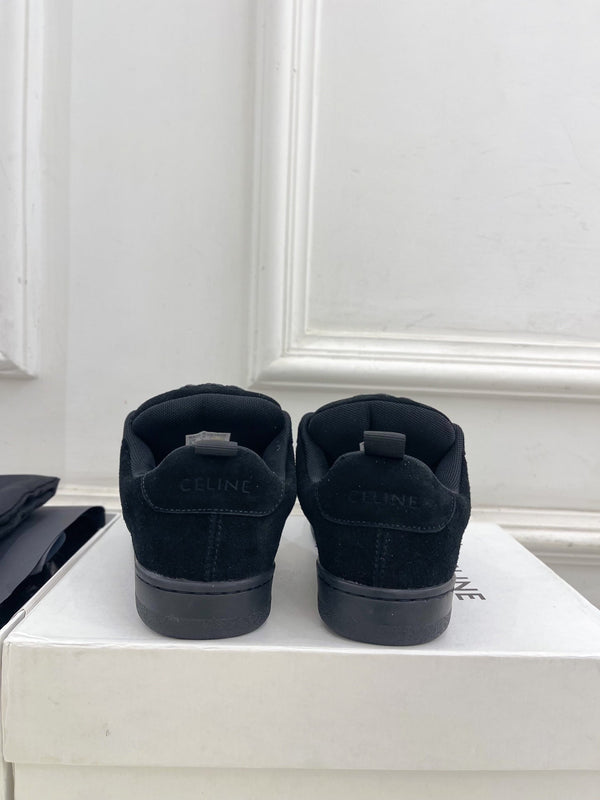 HUNTINGTON LOW LACE-UP SNEAKER IN BLACK SUEDE AND MESH