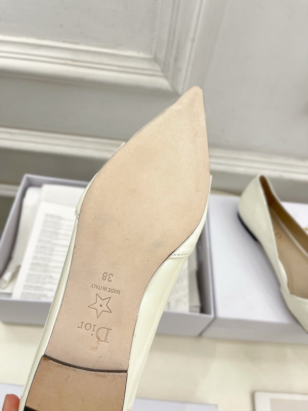 CD 25 Pump Flat Pelle Verniciata Bianca 307413